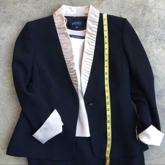 FABULOUS Kasper 3 piece dress suit - Picture 3 of 6